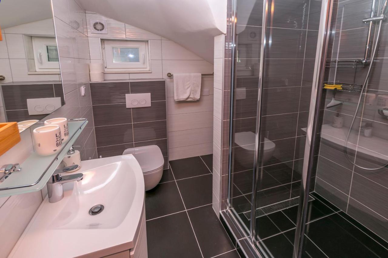 Apartments Visnja Rogoznica  Eksteriør billede