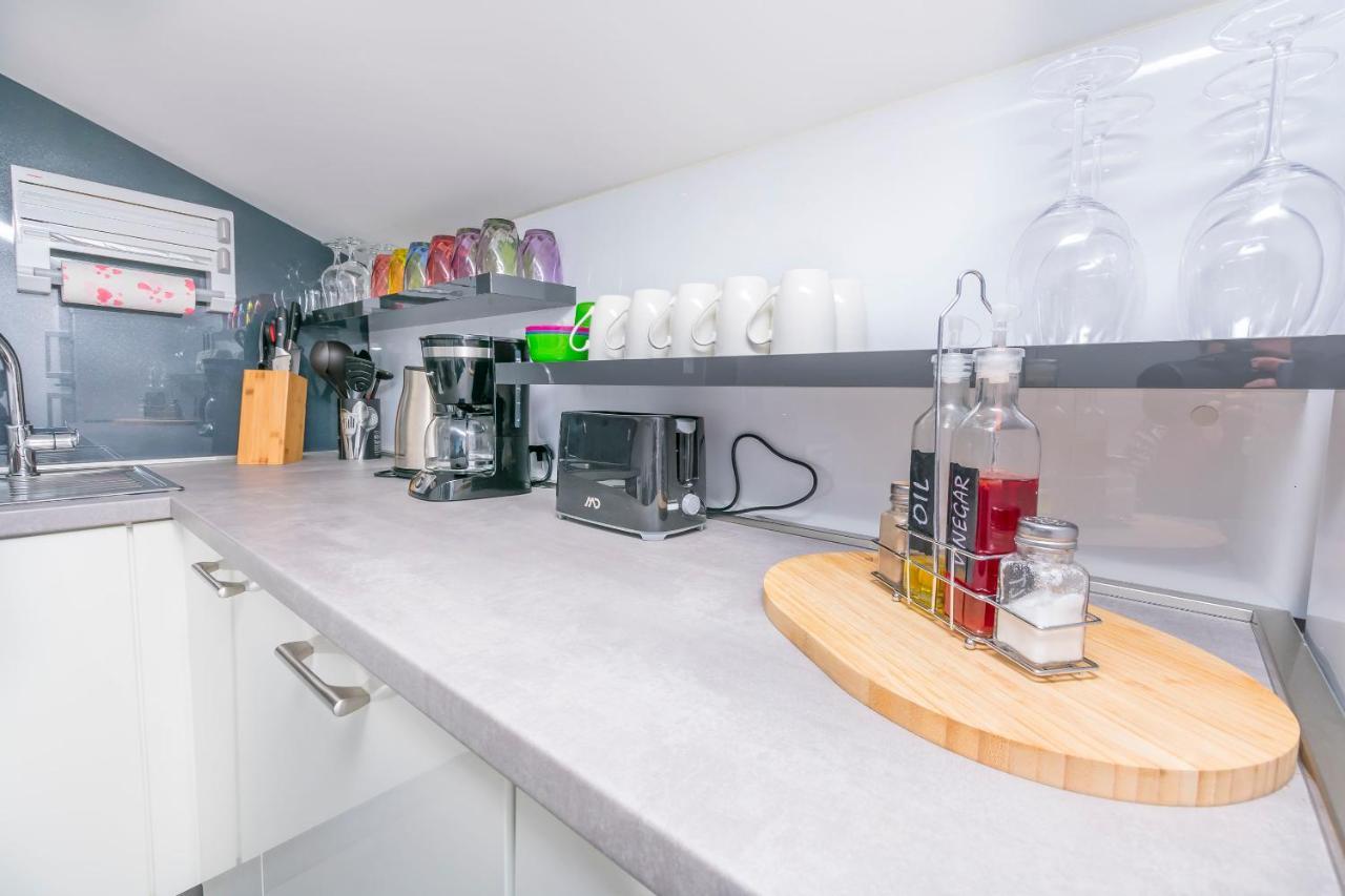 Apartments Visnja Rogoznica  Eksteriør billede