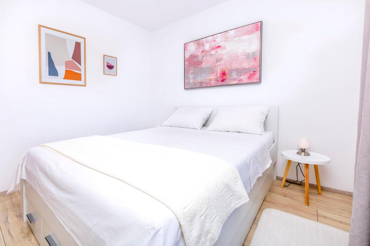 Apartments Visnja Rogoznica  Eksteriør billede