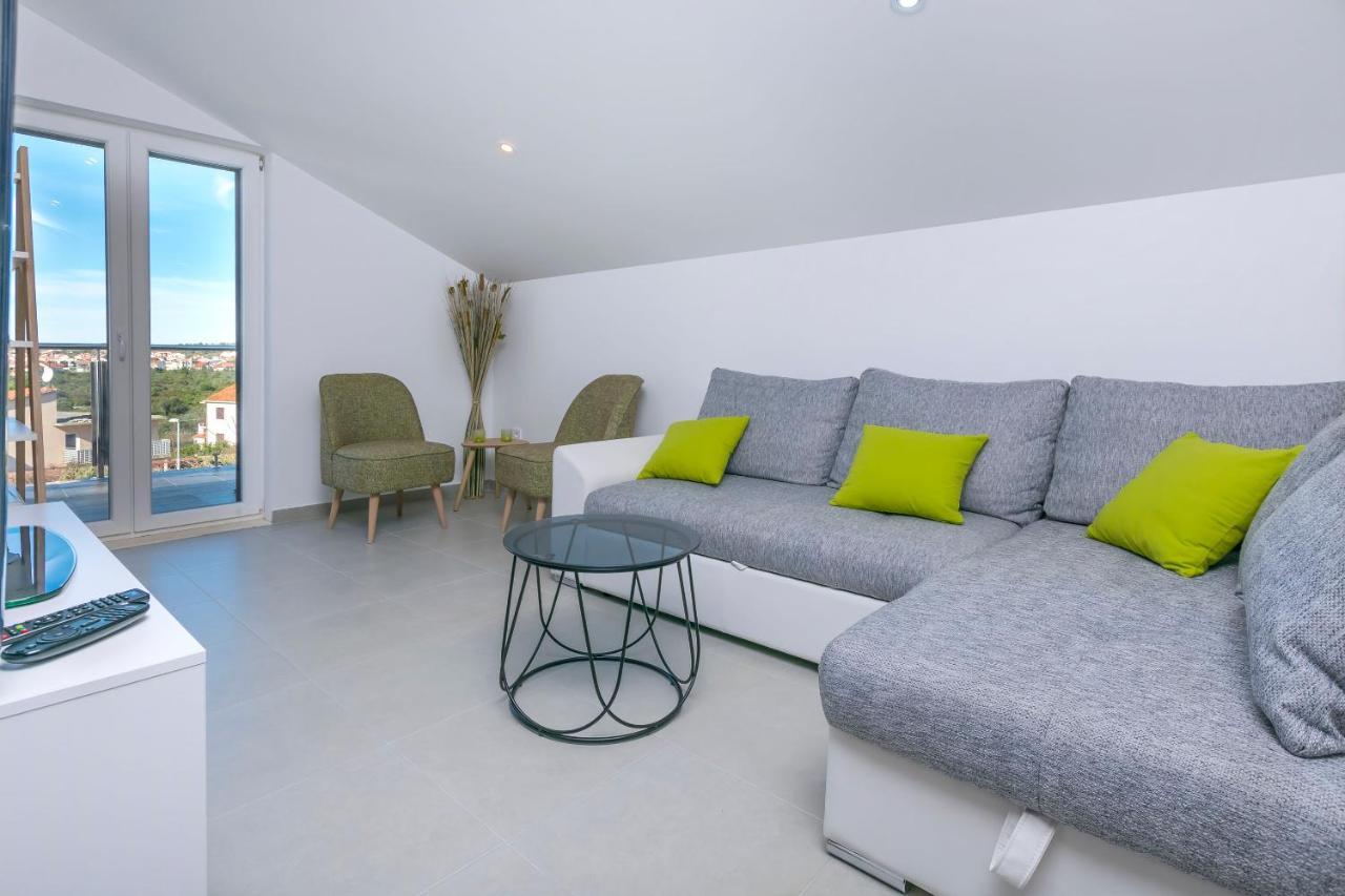 Apartments Visnja Rogoznica  Eksteriør billede